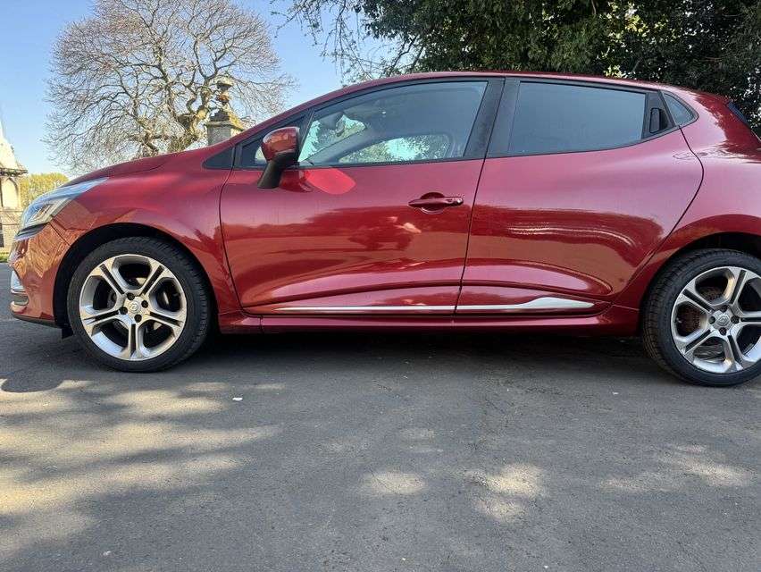 A 2018 RENAULT CLIO 1.5 dCi GT Line Hatchback 5dr Diesel Manual Euro 6 (s/s) (90 ps) A 2018 RENAULT CLIO 1.5 dCi GT Line Hatchback 5dr Diesel Manual Euro 6 (s/s) (90 ps)