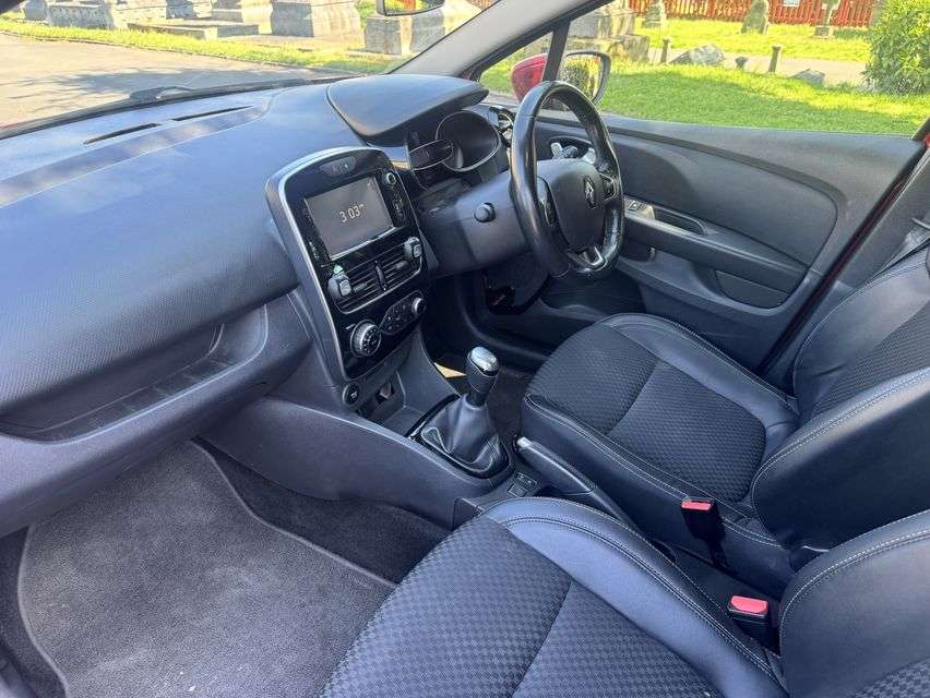 2018 RENAULT CLIO 2018 RENAULT CLIO