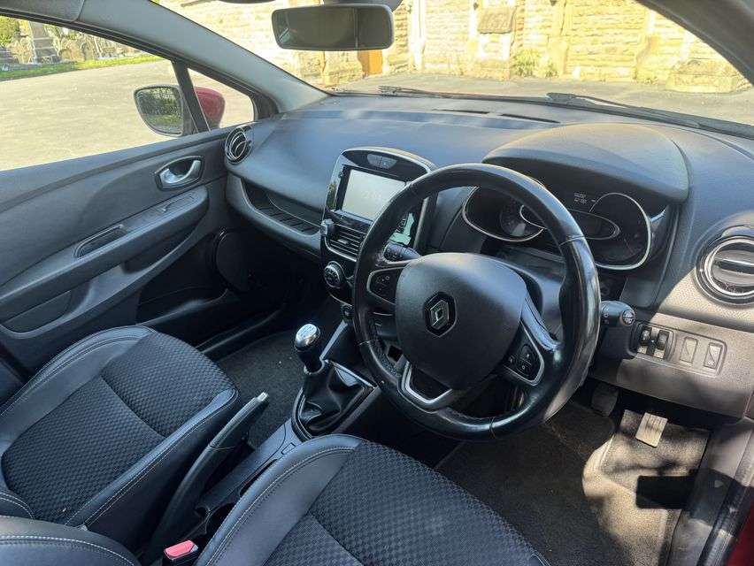 2018 RENAULT CLIO 2018 RENAULT CLIO