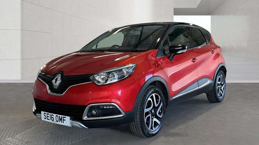 A 2016 RENAULT CAPTUR 1.5 dCi ENERGY Signature Nav SUV 5dr Diesel Manual Euro 6 (s/s) (90 ps) A 2016 RENAULT CAPTUR 1.5 dCi ENERGY Signature Nav SUV 5dr Diesel Manual Euro 6 (s/s) (90 ps)