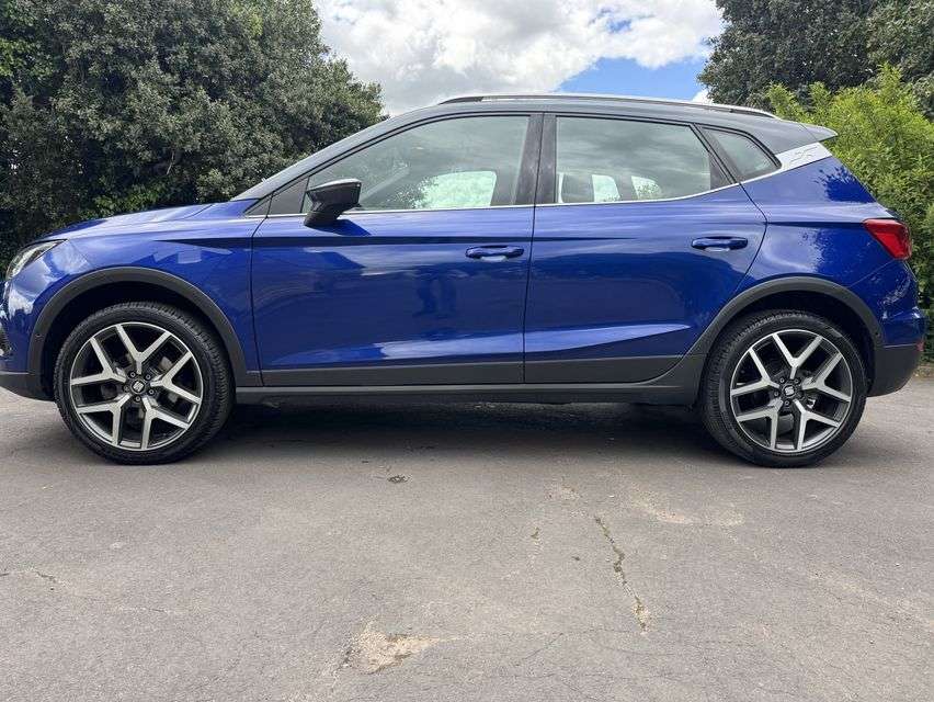 A 2020 SEAT ARONA 1.0 TSI GPF XCELLENCE Lux SUV 5dr Petrol Manual Euro 6 (s/s) (115 ps) A 2020 SEAT ARONA 1.0 TSI GPF XCELLENCE Lux SUV 5dr Petrol Manual Euro 6 (s/s) (115 ps)