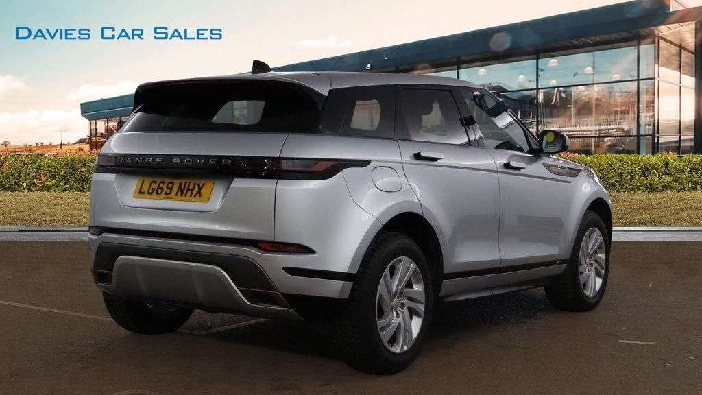 A 2019 LAND ROVER RANGE ROVER EVOQUE 2.0 D180 R-Dynamic S SUV 5dr Diesel Auto 4WD Euro 6 (s/s) (180 ps) A 2019 LAND ROVER RANGE ROVER EVOQUE 2.0 D180 R-Dynamic S SUV 5dr Diesel Auto 4WD Euro 6 (s/s) (180 ps)