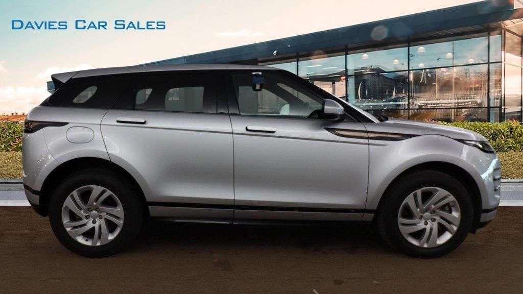 A 2019 LAND ROVER RANGE ROVER EVOQUE 2.0 D180 R-Dynamic S SUV 5dr Diesel Auto 4WD Euro 6 (s/s) (180 ps) A 2019 LAND ROVER RANGE ROVER EVOQUE 2.0 D180 R-Dynamic S SUV 5dr Diesel Auto 4WD Euro 6 (s/s) (180 ps)