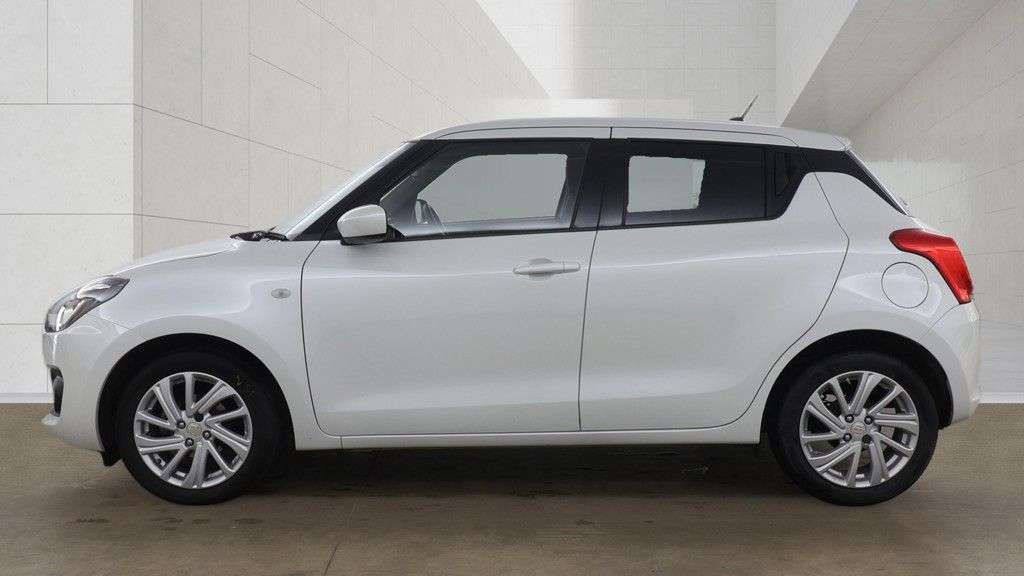2023 SUZUKI SWIFT 2023 SUZUKI SWIFT
