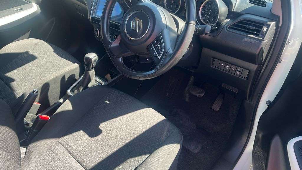 2023 SUZUKI SWIFT 2023 SUZUKI SWIFT