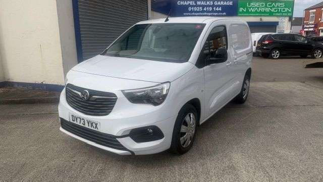 A 2023 VAUXHALL COMBO 1.5 Turbo D 2300 Pro Panel Van 5dr Diesel Manual L1 H1 Euro 6 (s/s) (100 ps A 2023 VAUXHALL COMBO 1.5 Turbo D 2300 Pro Panel Van 5dr Diesel Manual L1 H1 Euro 6 (s/s) (100 ps