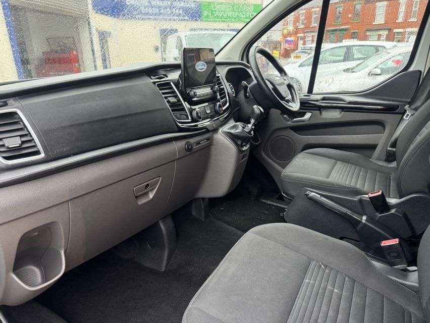 A 2023 FORD TRANSIT CUSTOM 2.0 300 EcoBlue Limited Crew Van Double Cab 5dr Diesel Manual L1 H1 Euro 6 A 2023 FORD TRANSIT CUSTOM 2.0 300 EcoBlue Limited Crew Van Double Cab 5dr Diesel Manual L1 H1 Euro 6