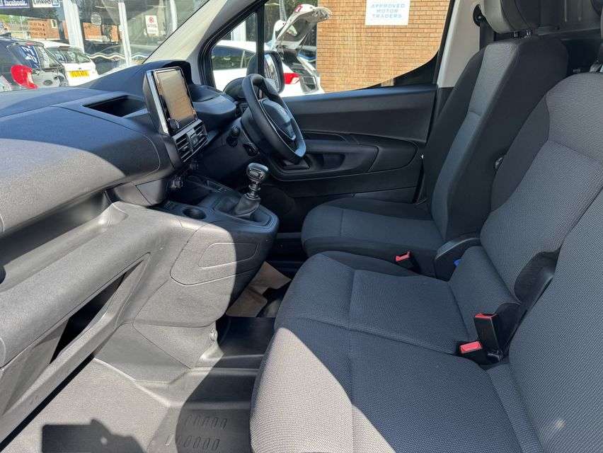 A 2023 PEUGEOT PARTNER 1.5 BlueHDi 950 Professional Premium + Long Panel Van 6dr Diesel Manual LWB A 2023 PEUGEOT PARTNER 1.5 BlueHDi 950 Professional Premium + Long Panel Van 6dr Diesel Manual LWB