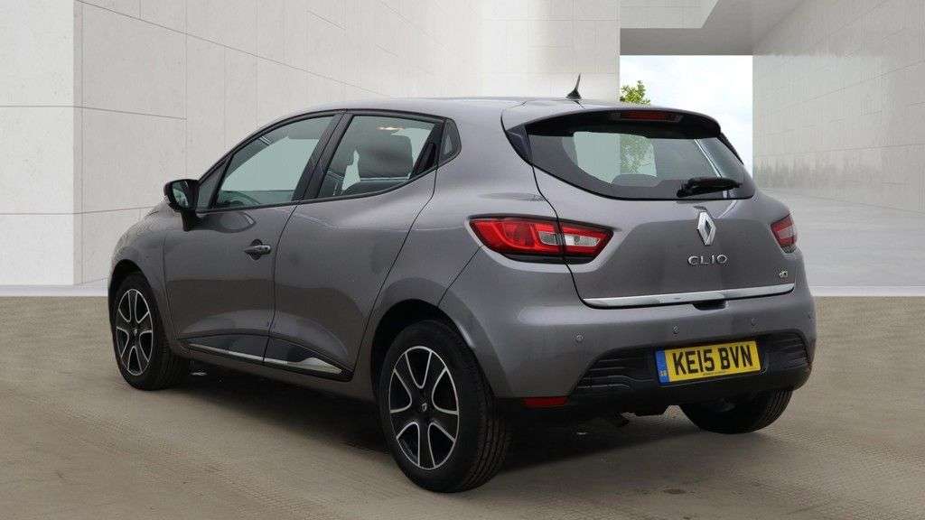 A 2015 RENAULT CLIO 1.5 dCi Dynamique MediaNav Hatchback 5dr Diesel Manual Euro 5 (s/s) (90 ps) A 2015 RENAULT CLIO 1.5 dCi Dynamique MediaNav Hatchback 5dr Diesel Manual Euro 5 (s/s) (90 ps)