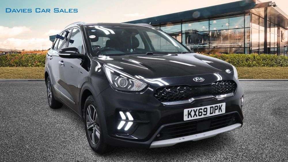 A 2020 KIA NIRO 1.6 GDi 8.9kWh 3 SUV 5dr Petrol Plug-in Hybrid DCT Euro 6 (s/s) (139 bhp) A 2020 KIA NIRO 1.6 GDi 8.9kWh 3 SUV 5dr Petrol Plug-in Hybrid DCT Euro 6 (s/s) (139 bhp)