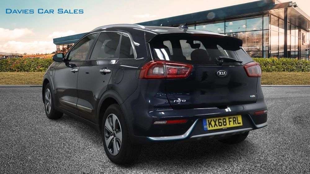 A 2018 KIA NIRO 1.6 GDi 8.9kWh 3 SUV 5dr Petrol Plug-in Hybrid DCT Euro 6 (s/s) (139 bhp) A 2018 KIA NIRO 1.6 GDi 8.9kWh 3 SUV 5dr Petrol Plug-in Hybrid DCT Euro 6 (s/s) (139 bhp)