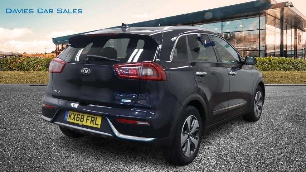 A 2018 KIA NIRO 1.6 GDi 8.9kWh 3 SUV 5dr Petrol Plug-in Hybrid DCT Euro 6 (s/s) (139 bhp) A 2018 KIA NIRO 1.6 GDi 8.9kWh 3 SUV 5dr Petrol Plug-in Hybrid DCT Euro 6 (s/s) (139 bhp)