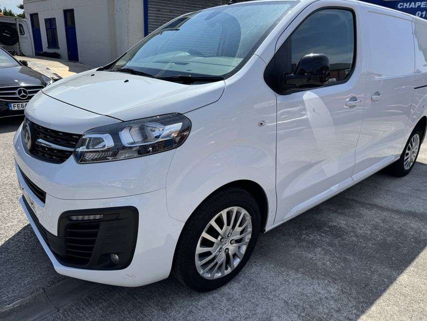 A 2023 VAUXHALL VIVARO 1.5 Turbo D 2900 Pro Panel Van 6dr Diesel Manual L2 H1 Euro 6 (s/s) (100 ps A 2023 VAUXHALL VIVARO 1.5 Turbo D 2900 Pro Panel Van 6dr Diesel Manual L2 H1 Euro 6 (s/s) (100 ps