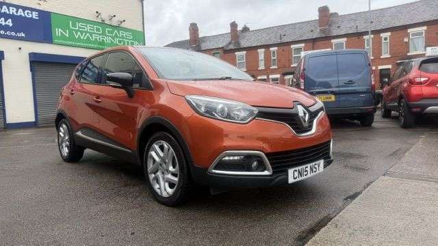 A 2015 RENAULT CAPTUR 1.5 dCi ENERGY Dynamique MediaNav SUV 5dr Diesel Manual Euro 5 (s/s) (90 ps A 2015 RENAULT CAPTUR 1.5 dCi ENERGY Dynamique MediaNav SUV 5dr Diesel Manual Euro 5 (s/s) (90 ps