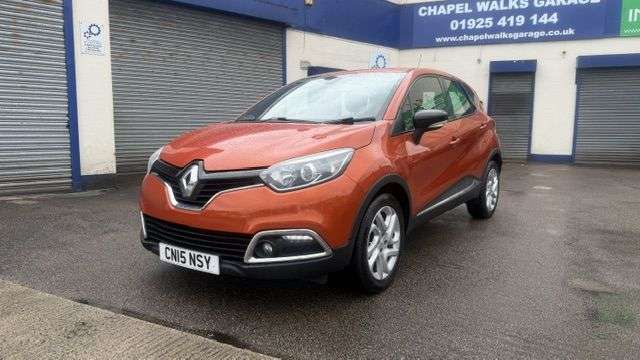A 2015 RENAULT CAPTUR 1.5 dCi ENERGY Dynamique MediaNav SUV 5dr Diesel Manual Euro 5 (s/s) (90 ps A 2015 RENAULT CAPTUR 1.5 dCi ENERGY Dynamique MediaNav SUV 5dr Diesel Manual Euro 5 (s/s) (90 ps