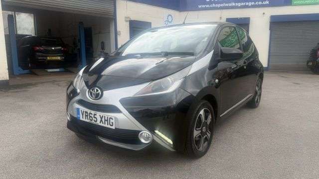 A 2015 TOYOTA AYGO 1.0 VVT-i x-clusiv Hatchback 5dr Petrol Manual Euro 5 Euro 5 (68 ps) A 2015 TOYOTA AYGO 1.0 VVT-i x-clusiv Hatchback 5dr Petrol Manual Euro 5 Euro 5 (68 ps)