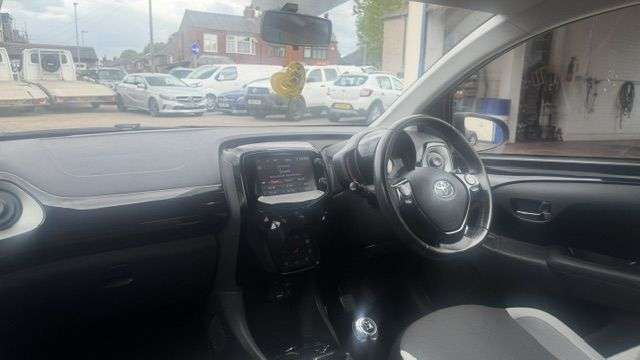 2015 TOYOTA AYGO 2015 TOYOTA AYGO