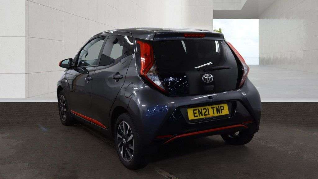 2021 TOYOTA AYGO 2021 TOYOTA AYGO