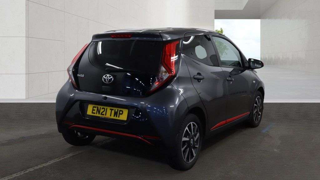 2021 TOYOTA AYGO 2021 TOYOTA AYGO