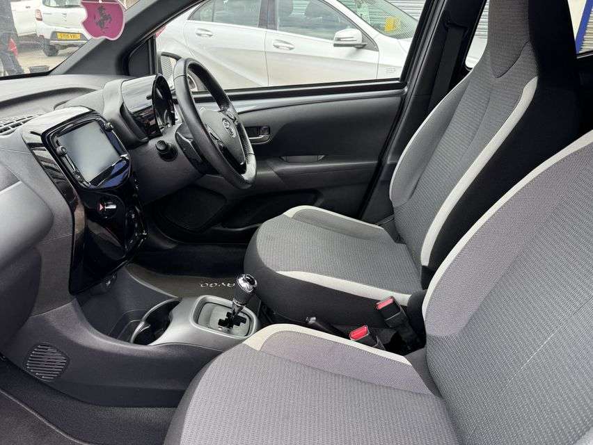 2021 TOYOTA AYGO 2021 TOYOTA AYGO