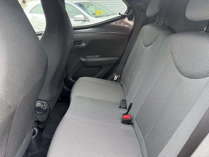 2021 TOYOTA AYGO 2021 TOYOTA AYGO