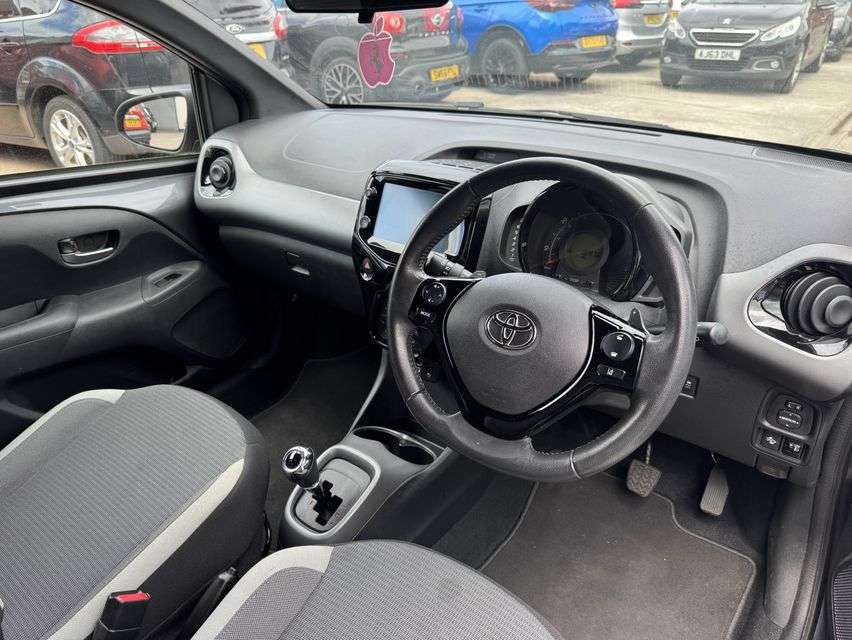 2021 TOYOTA AYGO 2021 TOYOTA AYGO