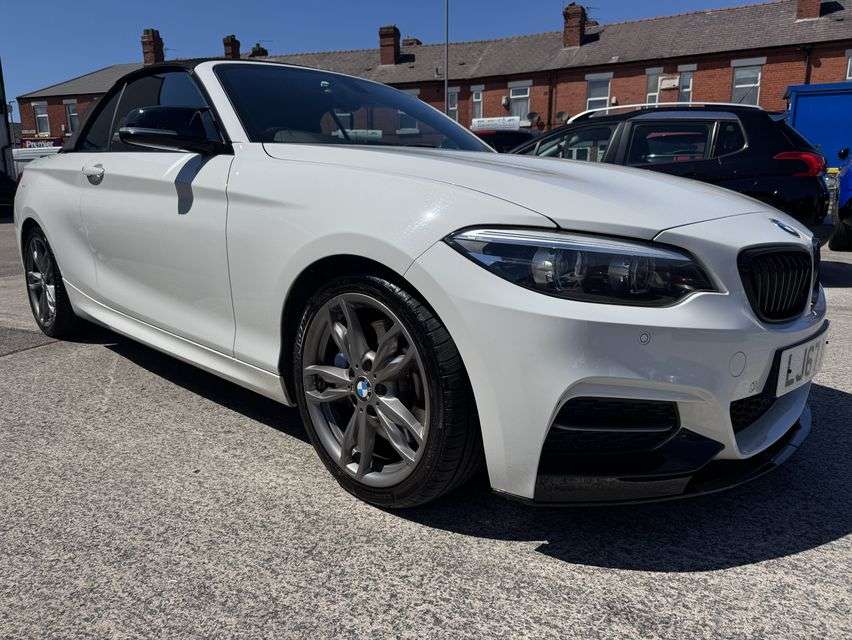 A 2017 BMW 2 SERIES 3.0 M240i Convertible 2dr Petrol Auto Euro 6 (s/s) (340 ps) A 2017 BMW 2 SERIES 3.0 M240i Convertible 2dr Petrol Auto Euro 6 (s/s) (340 ps)