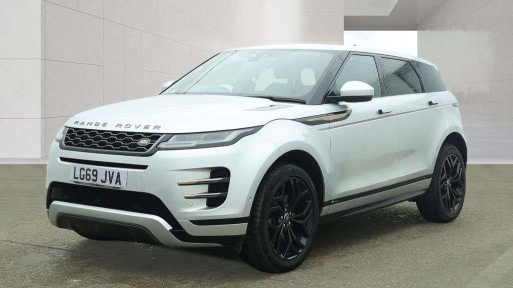 A 2019 LAND ROVER RANGE ROVER EVOQUE 2.0 D180 R-Dynamic S SUV 5dr Diesel Auto 4WD Euro 6 (s/s) (180 ps) A 2019 LAND ROVER RANGE ROVER EVOQUE 2.0 D180 R-Dynamic S SUV 5dr Diesel Auto 4WD Euro 6 (s/s) (180 ps)