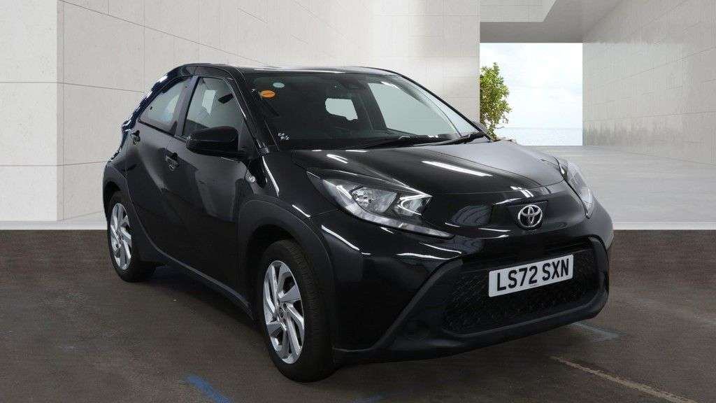 A 2022 TOYOTA AYGO X 1.0 VVT-i Pure Hatchback 5dr Petrol x-shift Euro 6 (s/s) (72 ps) A 2022 TOYOTA AYGO X 1.0 VVT-i Pure Hatchback 5dr Petrol x-shift Euro 6 (s/s) (72 ps)