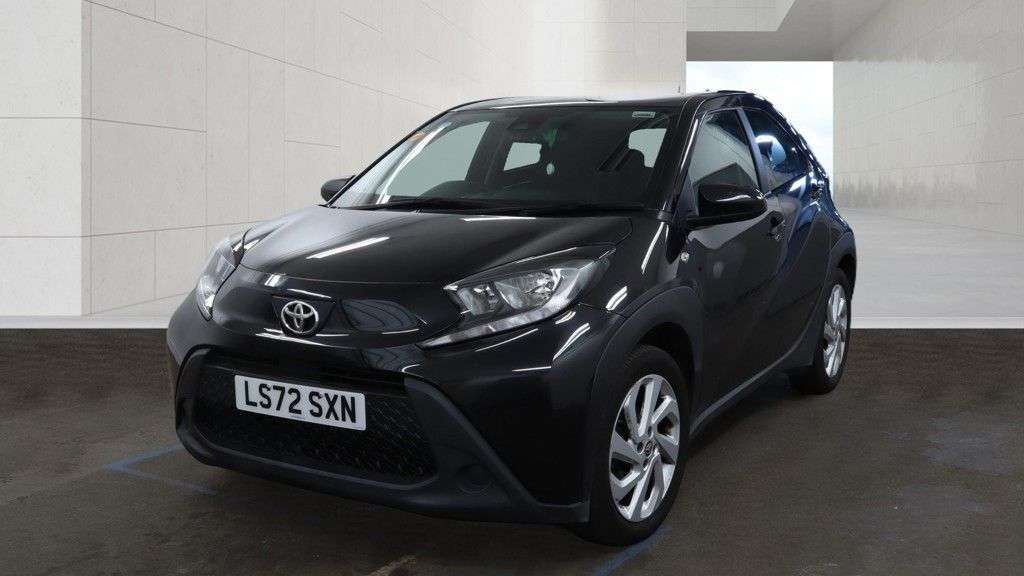 A 2022 TOYOTA AYGO X 1.0 VVT-i Pure Hatchback 5dr Petrol x-shift Euro 6 (s/s) (72 ps) A 2022 TOYOTA AYGO X 1.0 VVT-i Pure Hatchback 5dr Petrol x-shift Euro 6 (s/s) (72 ps)