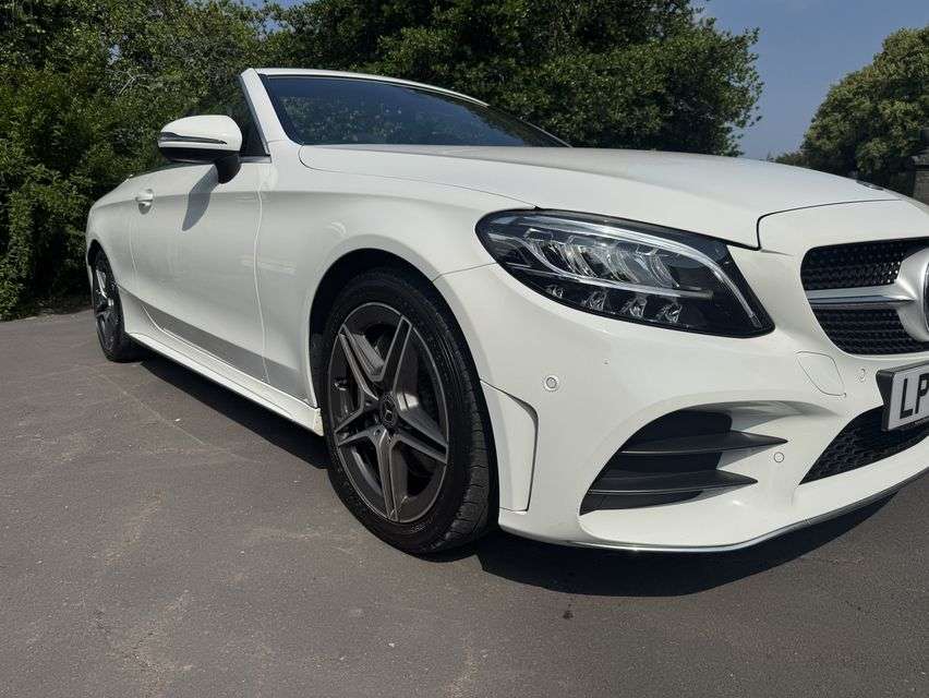 A 2019 MERCEDES-BENZ C-CLASS 2.0 C300d AMG Line Cabriolet 2dr Diesel G-Tronic+ Euro 6 (s/s) (245 ps) A 2019 MERCEDES-BENZ C-CLASS 2.0 C300d AMG Line Cabriolet 2dr Diesel G-Tronic+ Euro 6 (s/s) (245 ps)