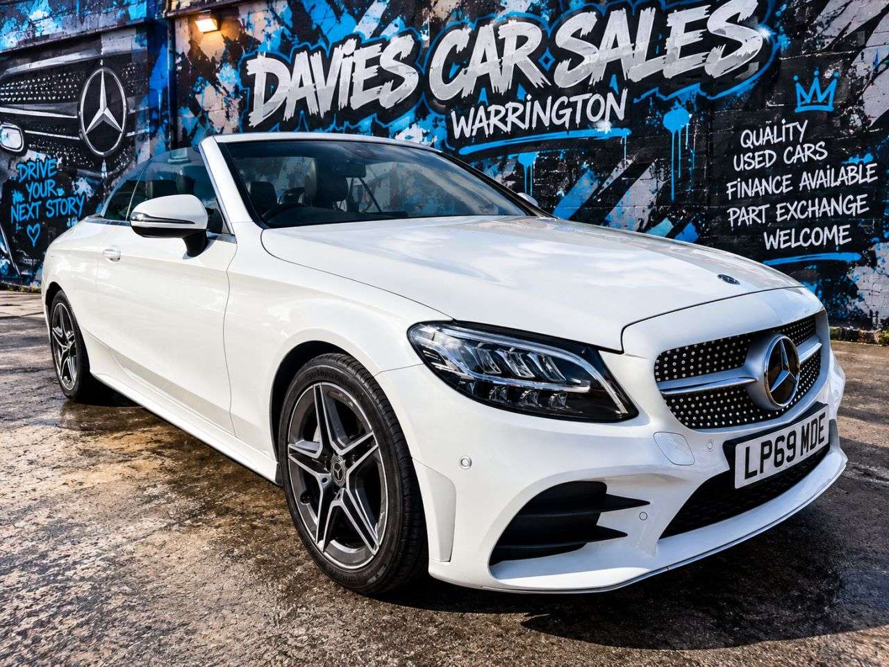 A 2019 MERCEDES-BENZ C CLASS 2.0 C300d AMG Line Cabriolet 2dr Diesel G-Tronic+ Euro 6 (s/s) (245 ps) A 2019 MERCEDES-BENZ C CLASS 2.0 C300d AMG Line Cabriolet 2dr Diesel G-Tronic+ Euro 6 (s/s) (245 ps)