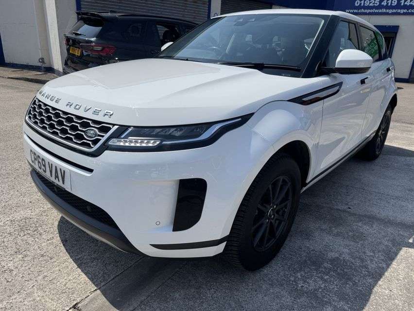 A 2019 LAND ROVER RANGE ROVER EVOQUE 2.0 D150 SUV 5dr Diesel Manual FWD Euro 6 (s/s) (150 ps) A 2019 LAND ROVER RANGE ROVER EVOQUE 2.0 D150 SUV 5dr Diesel Manual FWD Euro 6 (s/s) (150 ps)