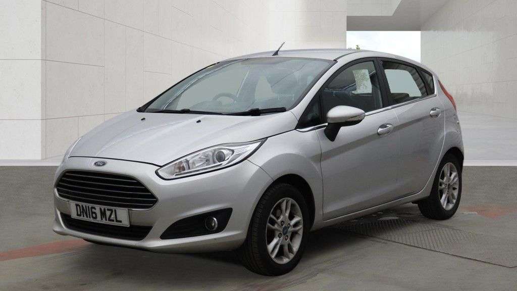 A 2016 FORD FIESTA 1.25 Zetec Hatchback 5dr Petrol Manual Euro 6 (82 ps) A 2016 FORD FIESTA 1.25 Zetec Hatchback 5dr Petrol Manual Euro 6 (82 ps)