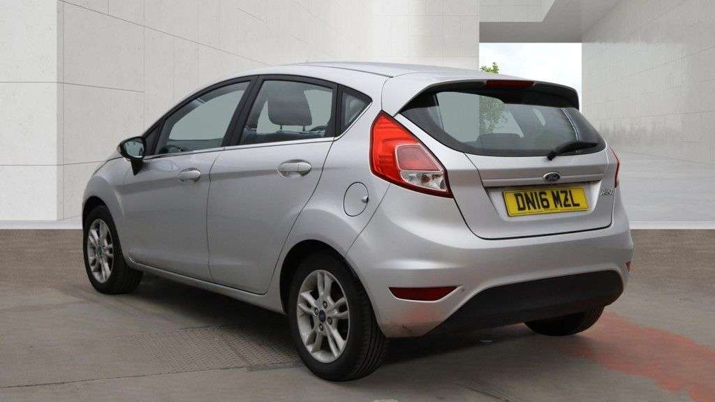 A 2016 FORD FIESTA 1.25 Zetec Hatchback 5dr Petrol Manual Euro 6 (82 ps) A 2016 FORD FIESTA 1.25 Zetec Hatchback 5dr Petrol Manual Euro 6 (82 ps)