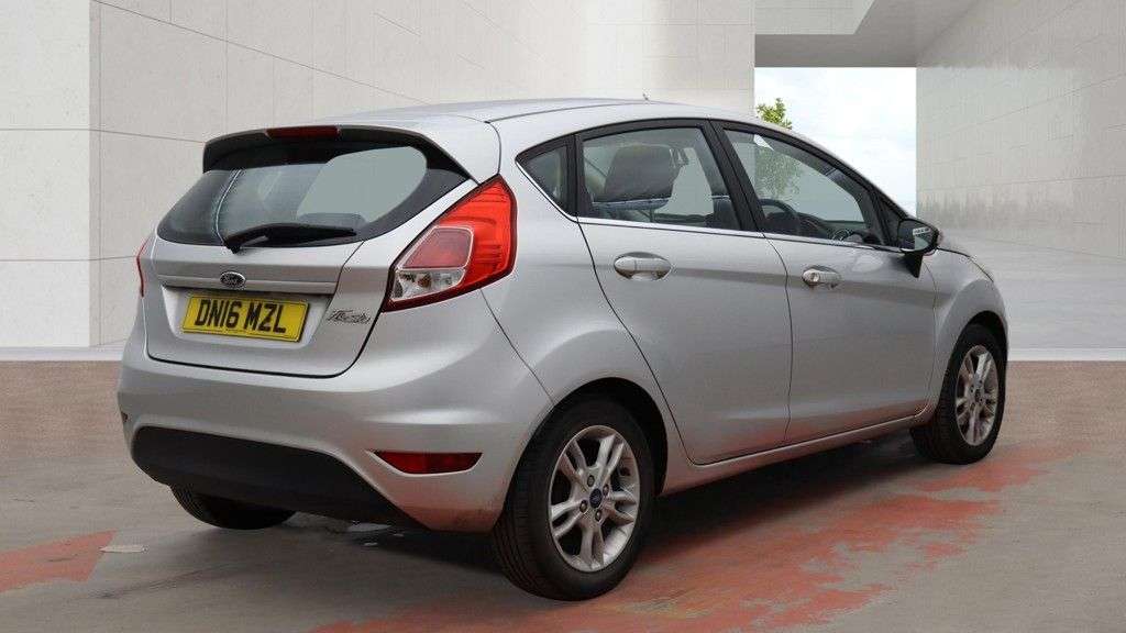 A 2016 FORD FIESTA 1.25 Zetec Hatchback 5dr Petrol Manual Euro 6 (82 ps) A 2016 FORD FIESTA 1.25 Zetec Hatchback 5dr Petrol Manual Euro 6 (82 ps)