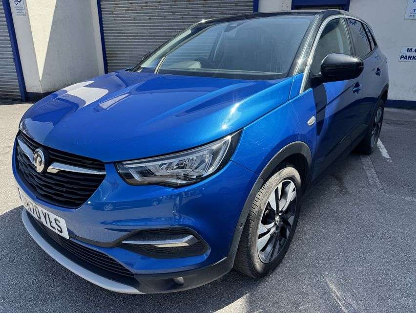 A 2020 VAUXHALL GRANDLAND X 1.5 Turbo D SRi Nav SUV 5dr Diesel Manual Euro 6 (s/s) (130 ps) A 2020 VAUXHALL GRANDLAND X 1.5 Turbo D SRi Nav SUV 5dr Diesel Manual Euro 6 (s/s) (130 ps)