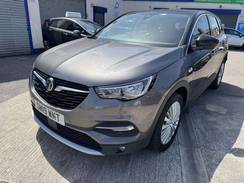 A 2019 VAUXHALL GRANDLAND X 1.5 Turbo D Sport Nav SUV 5dr Diesel Auto Euro 6 (s/s) (130 ps) A 2019 VAUXHALL GRANDLAND X 1.5 Turbo D Sport Nav SUV 5dr Diesel Auto Euro 6 (s/s) (130 ps)