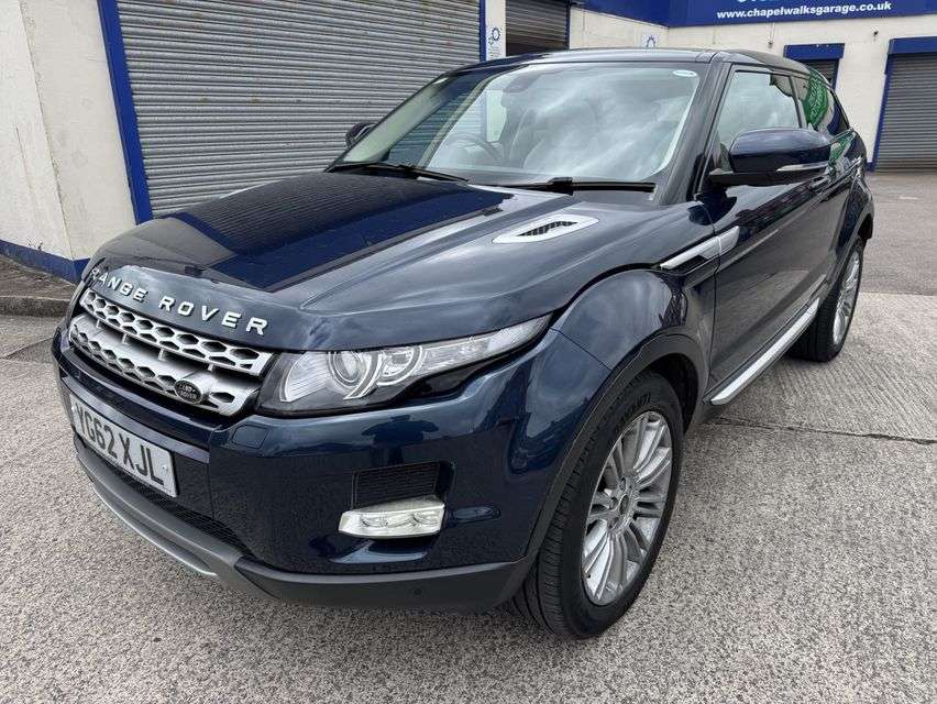 A 2012 LAND ROVER RANGE ROVER EVOQUE 2.2 SD4 Prestige Coupe 3dr Diesel Auto 4WD Euro 5 (190 ps) A 2012 LAND ROVER RANGE ROVER EVOQUE 2.2 SD4 Prestige Coupe 3dr Diesel Auto 4WD Euro 5 (190 ps)