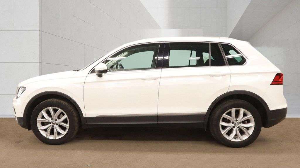 2017 VOLKSWAGEN TIGUAN 2017 VOLKSWAGEN TIGUAN