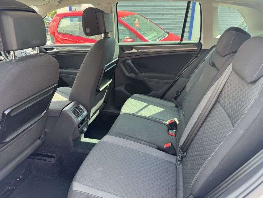 2017 VOLKSWAGEN TIGUAN 2017 VOLKSWAGEN TIGUAN