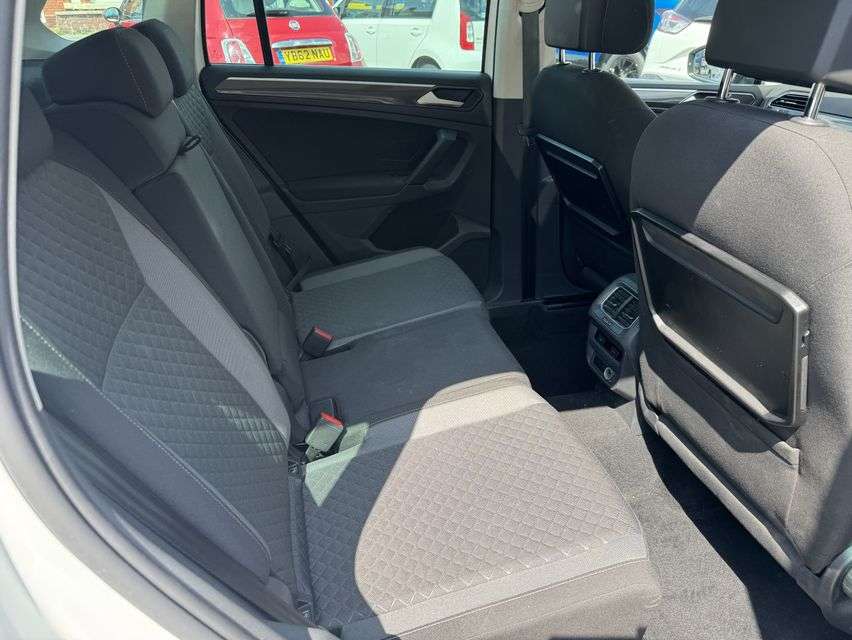2017 VOLKSWAGEN TIGUAN 2017 VOLKSWAGEN TIGUAN