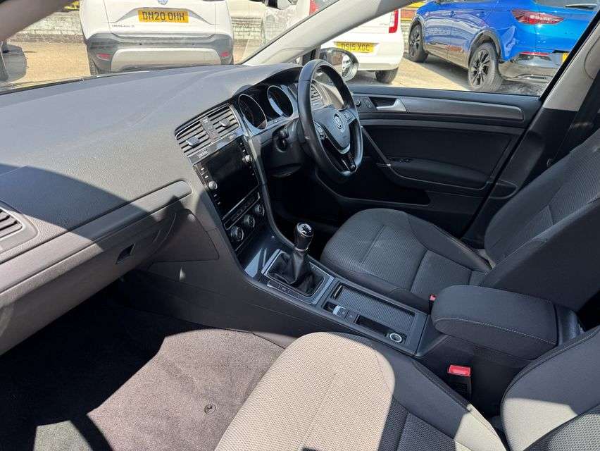2018 VOLKSWAGEN GOLF 2018 VOLKSWAGEN GOLF