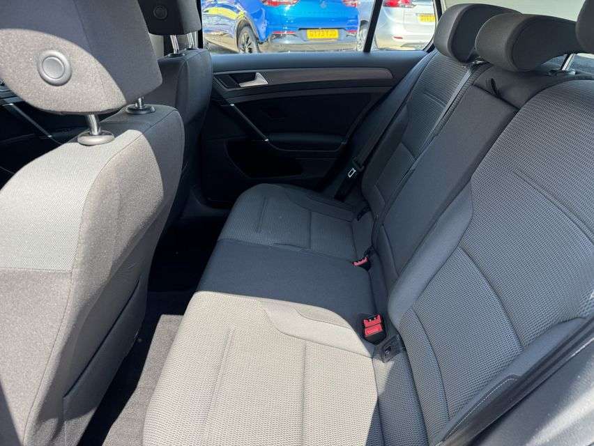 2018 VOLKSWAGEN GOLF 2018 VOLKSWAGEN GOLF