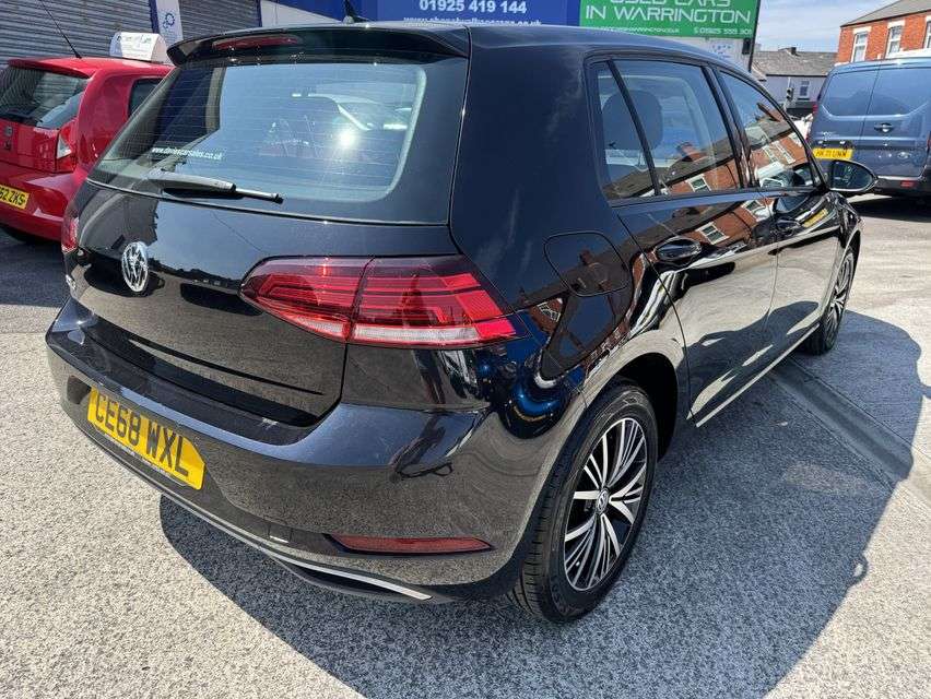 2018 VOLKSWAGEN GOLF 2018 VOLKSWAGEN GOLF