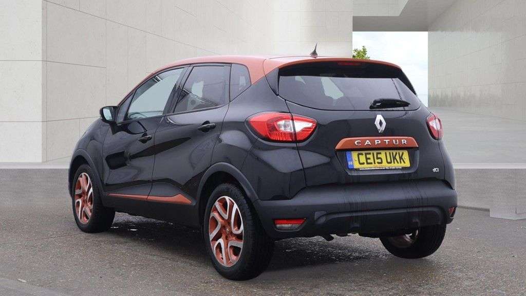 A 2015 RENAULT CAPTUR 1.5 dCi ENERGY Dynamique S MediaNav SUV 5dr Diesel Manual Euro 5 (s/s) (90 A 2015 RENAULT CAPTUR 1.5 dCi ENERGY Dynamique S MediaNav SUV 5dr Diesel Manual Euro 5 (s/s) (90
