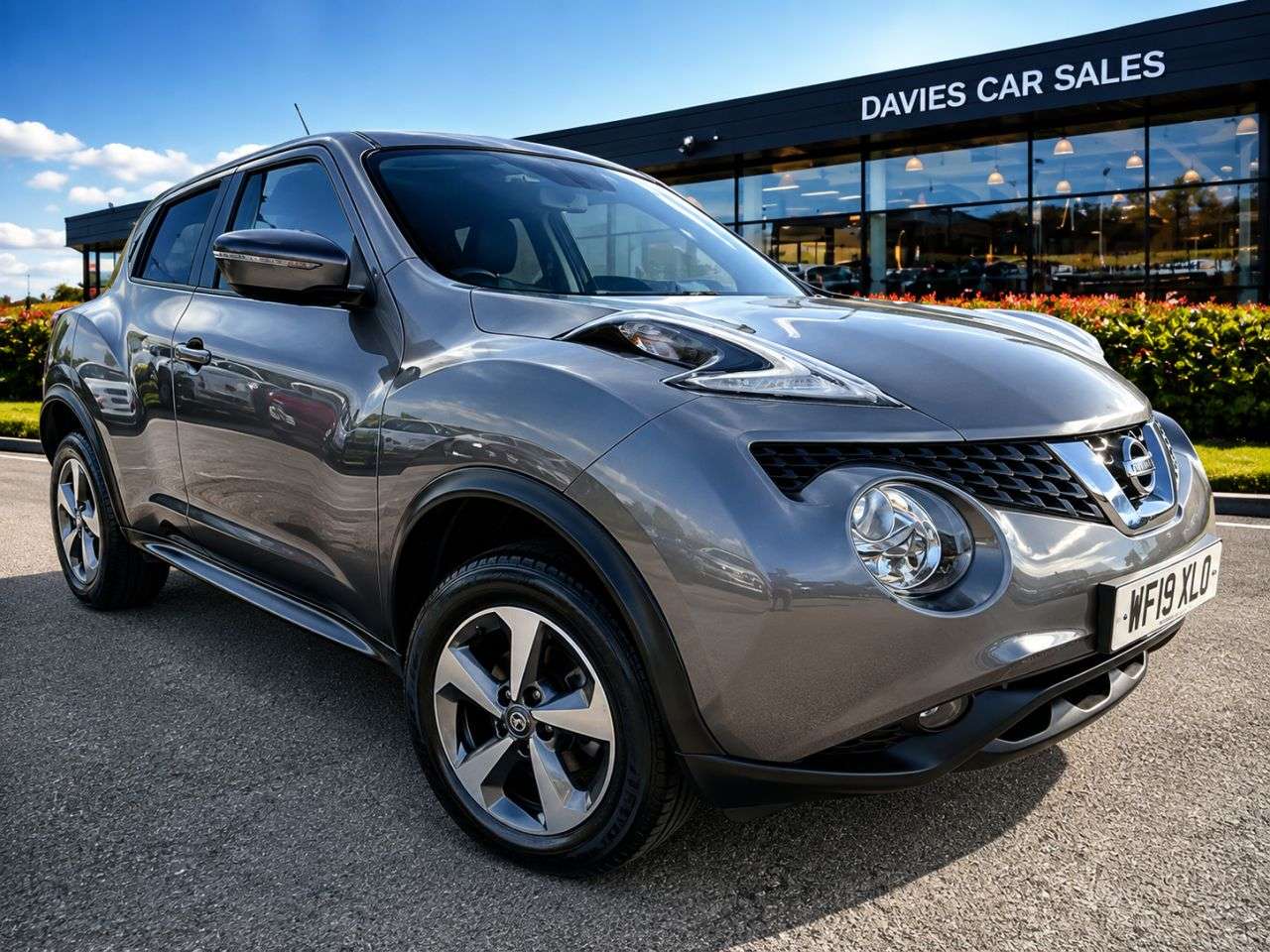 A 2019 NISSAN JUKE 1.6 Acenta SUV 5dr Petrol Manual Euro 6 (112 ps) A 2019 NISSAN JUKE 1.6 Acenta SUV 5dr Petrol Manual Euro 6 (112 ps)