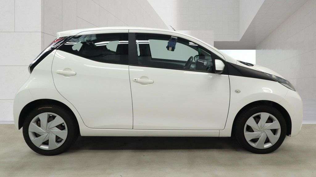 2017 TOYOTA AYGO 2017 TOYOTA AYGO