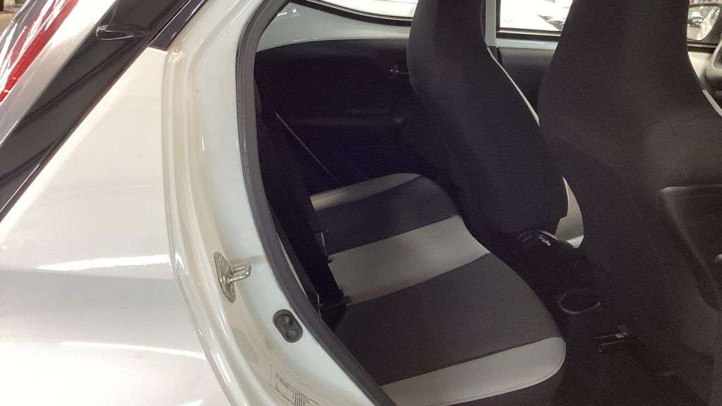2017 TOYOTA AYGO 2017 TOYOTA AYGO