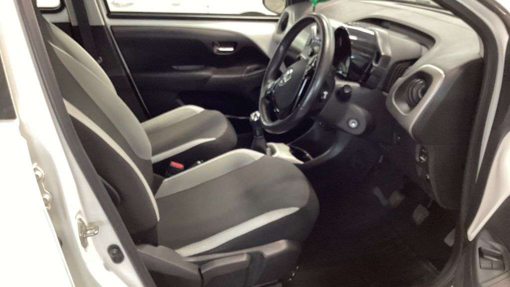 2017 TOYOTA AYGO 2017 TOYOTA AYGO